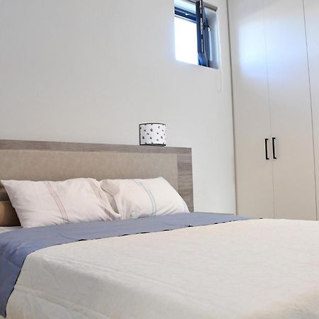Polles Εlies Cozy Αpartment Aegina Exterior foto